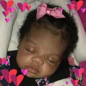 Meet your Posher, Dee